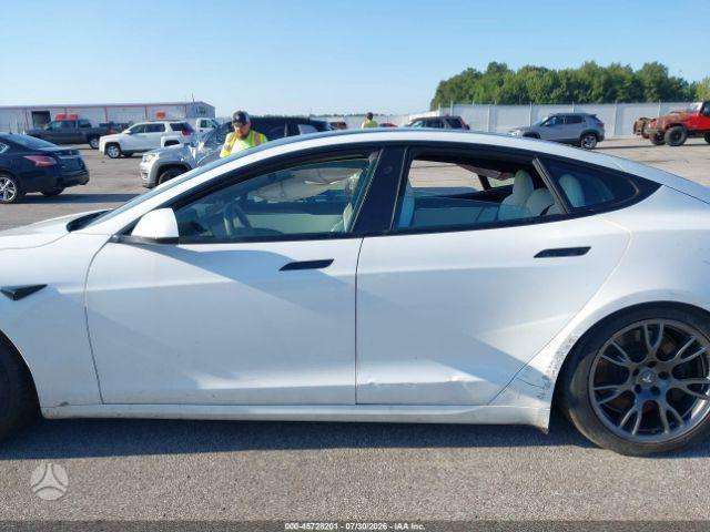 Tesla Model S, saloon / sedan