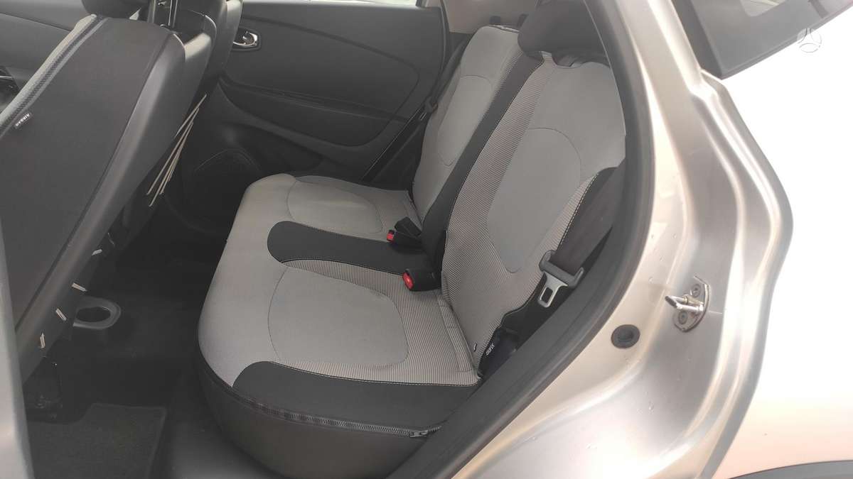Renault Captur, 1.5 l., off-road / crossover