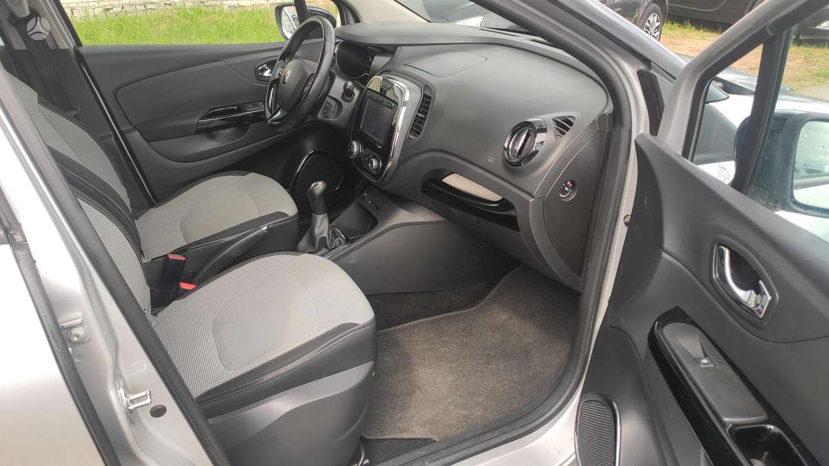 Renault Captur, 1.5 l., off-road / crossover