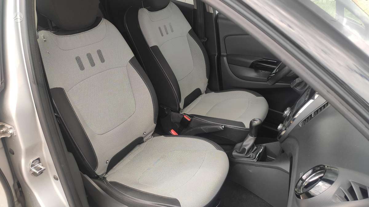 Renault Captur, 1.5 l., off-road / crossover