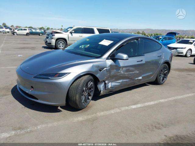 Tesla Model 3, saloon / sedan