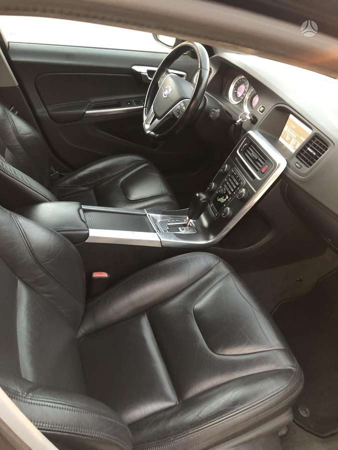 Volvo V60, 2.4 l., wagon