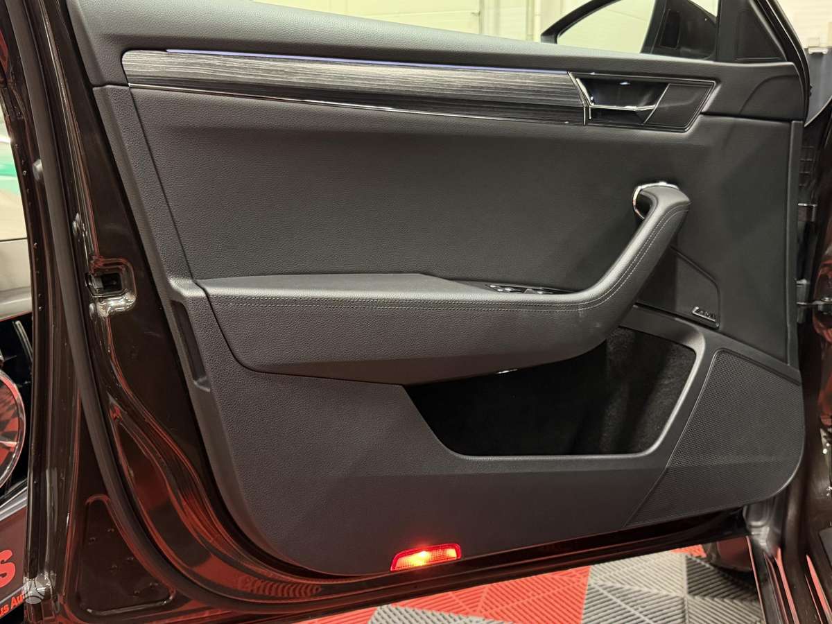 Skoda Superb, 2.0 l., Универсал