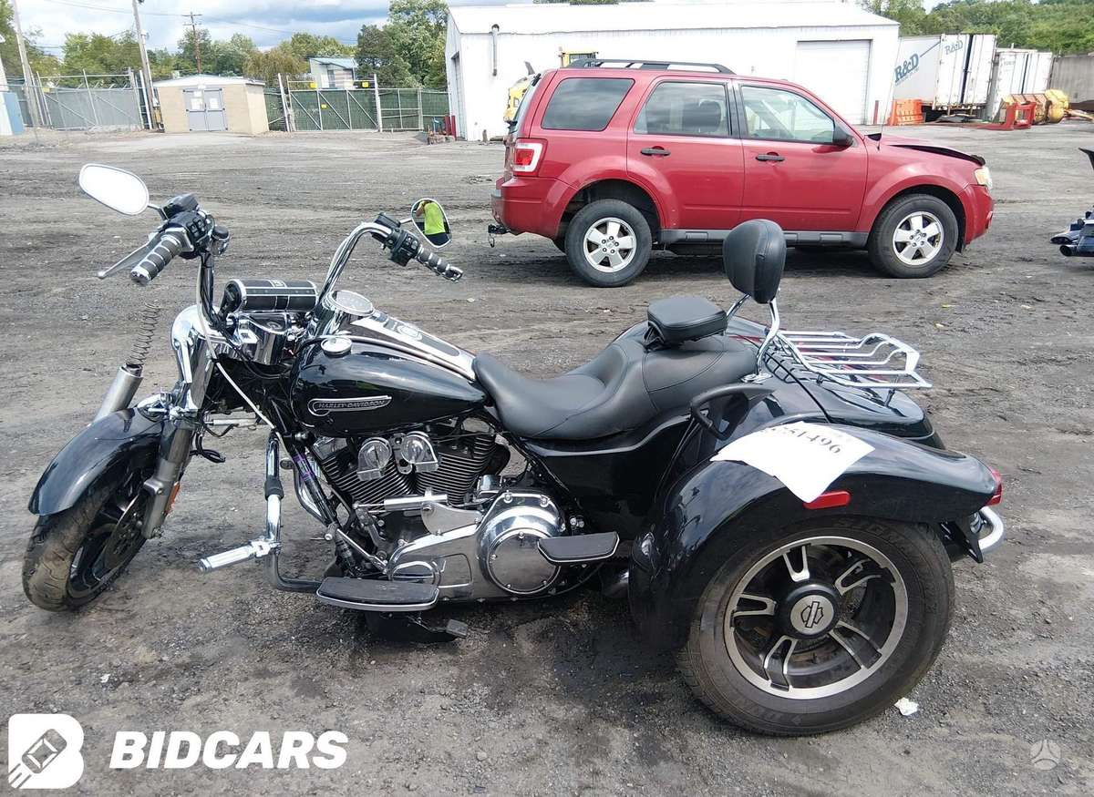 Harley-Davidson FLRT, tricikli