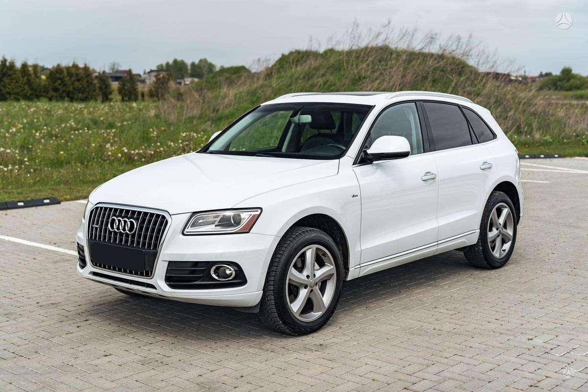 Audi Q5, 2.0 l., off-road / crossover