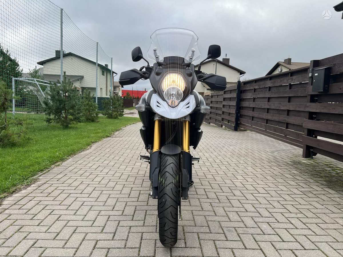 Suzuki DL (V-Strom) 1000cc, enduro / adventure