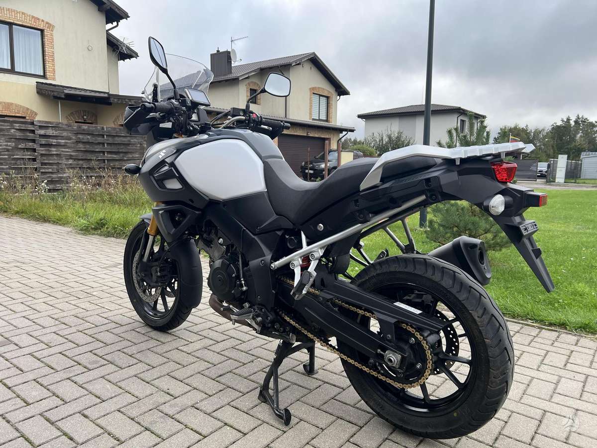 Suzuki DL (V-Strom) 1000cc, enduro / adventure