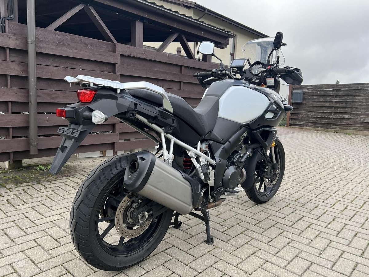 Suzuki DL (V-Strom) 1000cc, enduro / adventure