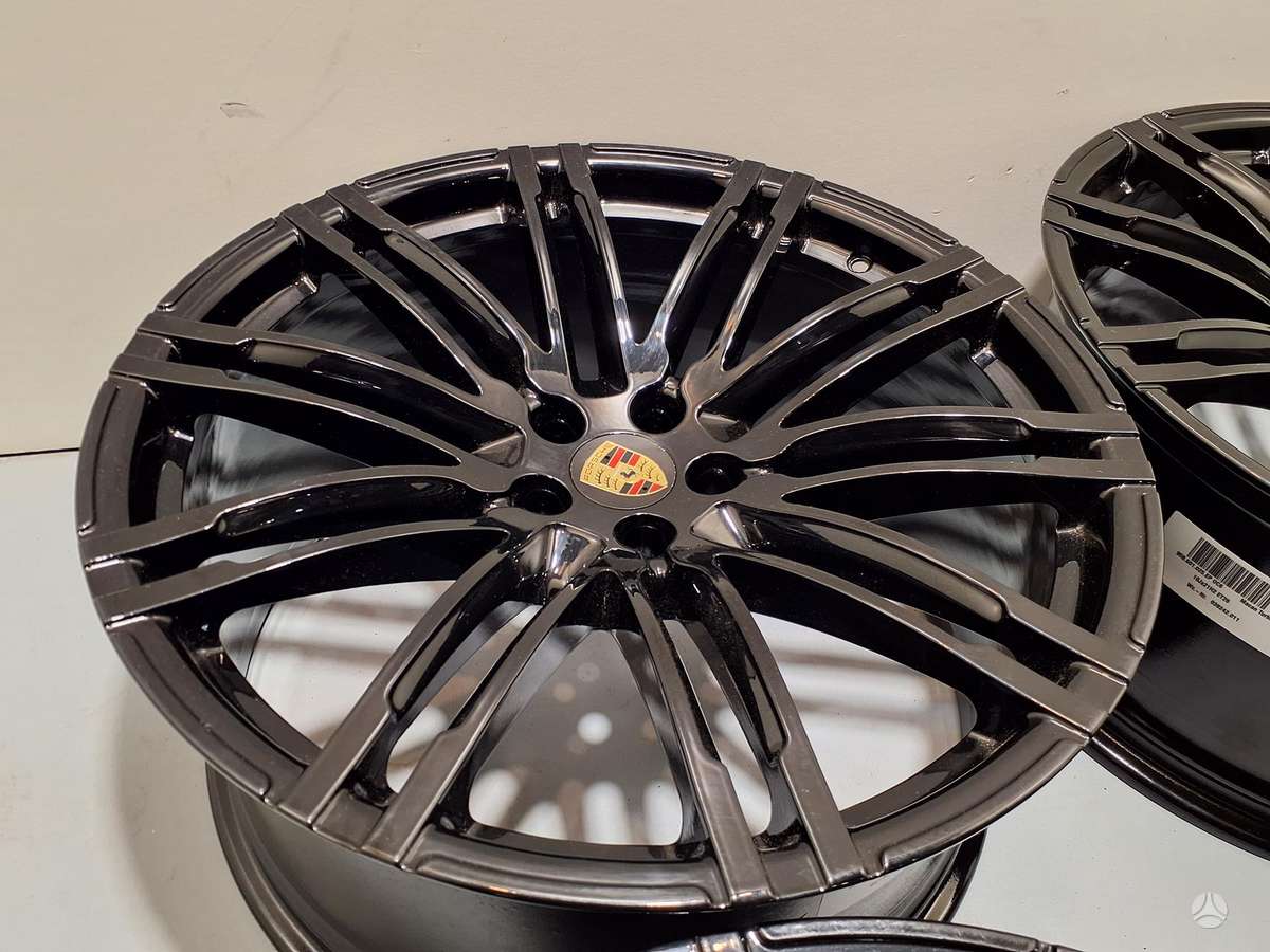 Porsche MACAN, lengvojo lydinio, R21