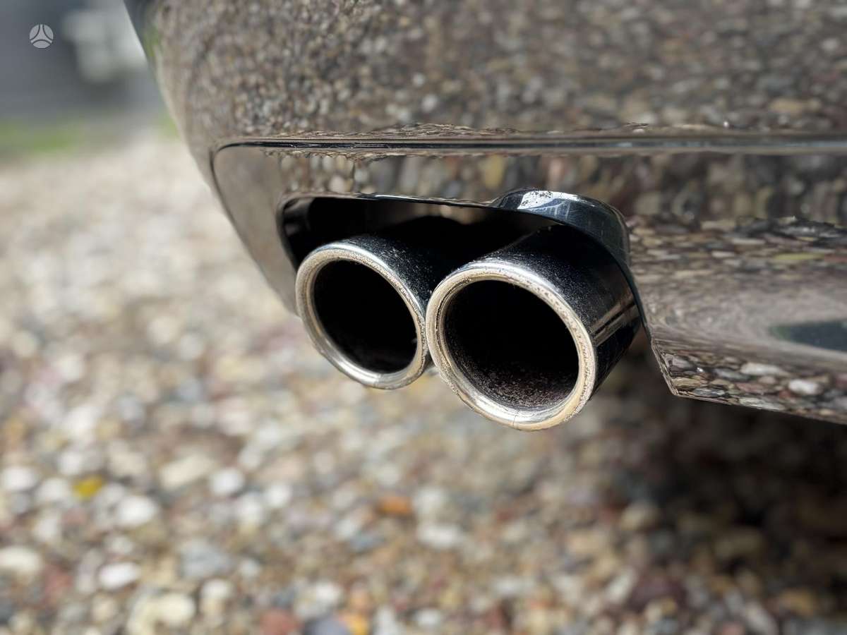 BMW 525, 2.0 l., Седан