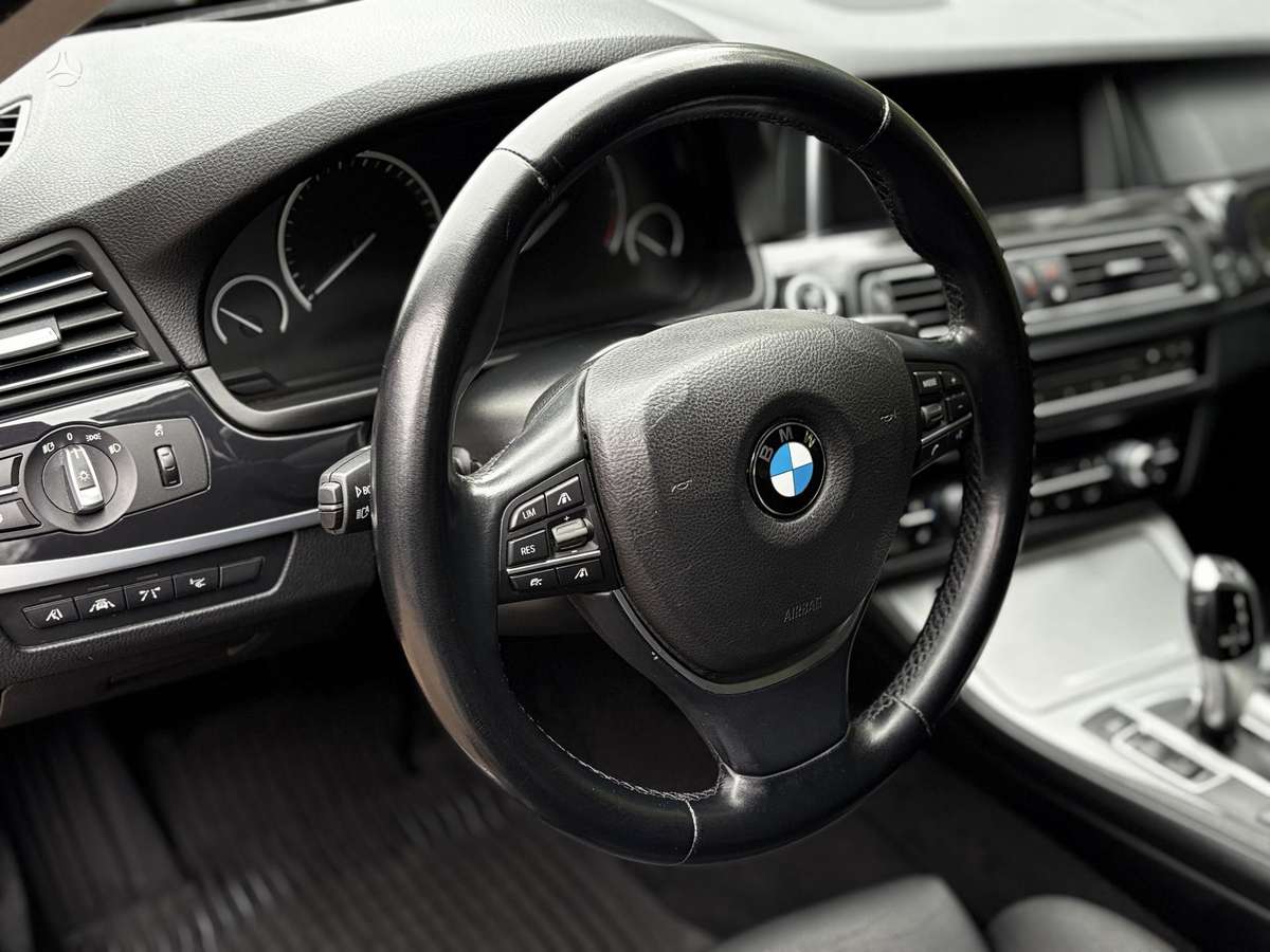BMW 525, 2.0 l., Седан