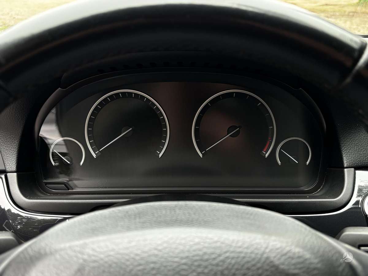 BMW 525, 2.0 l., Седан