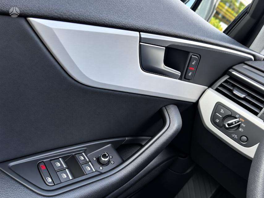 Audi A4, 2.0 l., Универсал