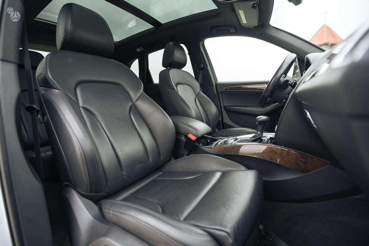 Audi Q5, 3.0 l., off-road / crossover