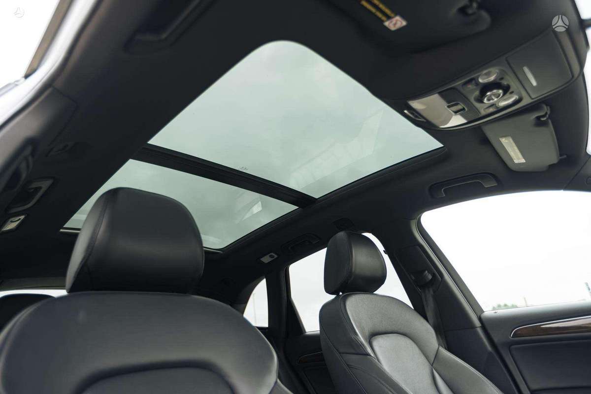 Audi Q5, 3.0 l., off-road / crossover