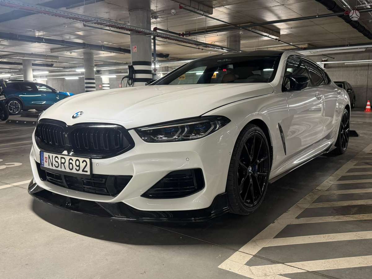 BMW 8 serija spoilers