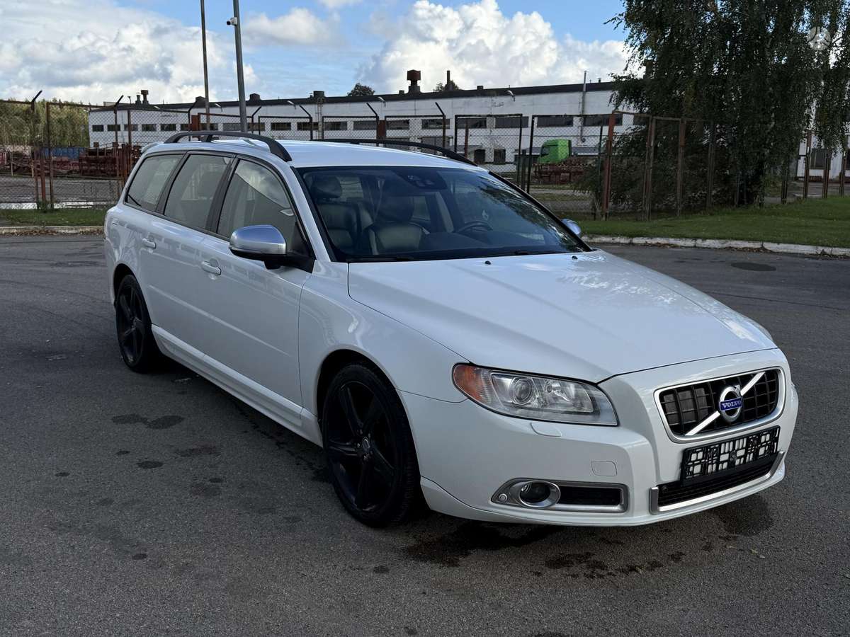 Volvo V70, 2.4 l., wagon