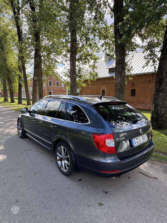 Skoda Superb, 2.0 l., wagon