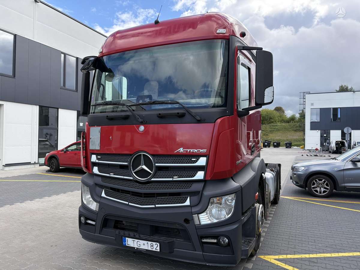 Mercedes-Benz Actros 1843 LS, single sleeper