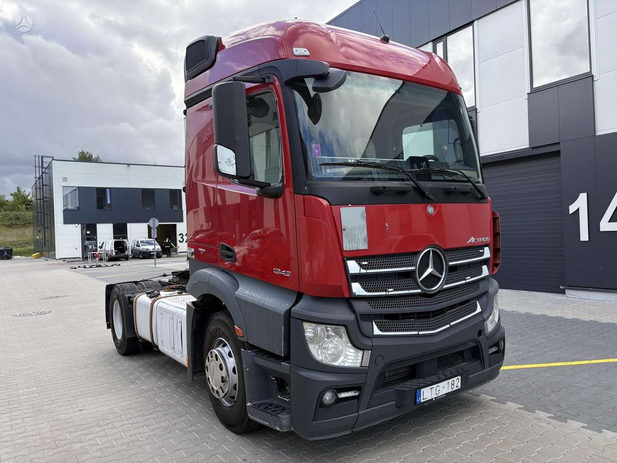 Mercedes-Benz Actros 1843 LS, single sleeper