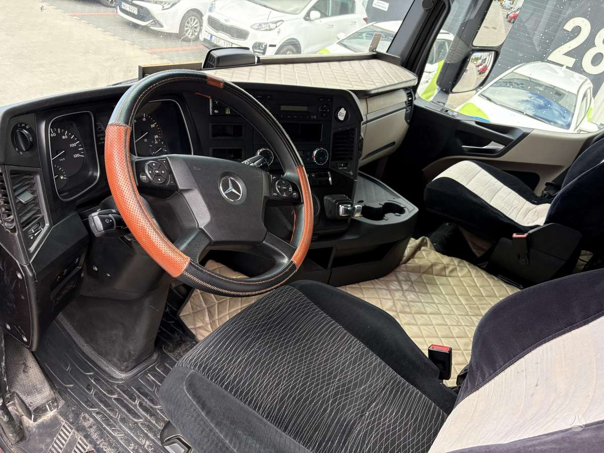 Mercedes-Benz Actros 1843 LS, single sleeper