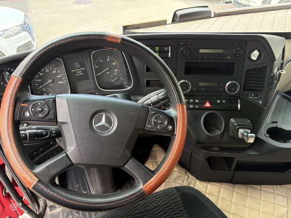 Mercedes-Benz Actros 1843 LS, single sleeper