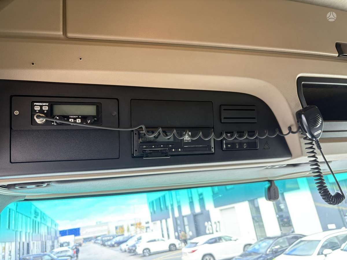 Mercedes-Benz Actros 1843 LS, single sleeper