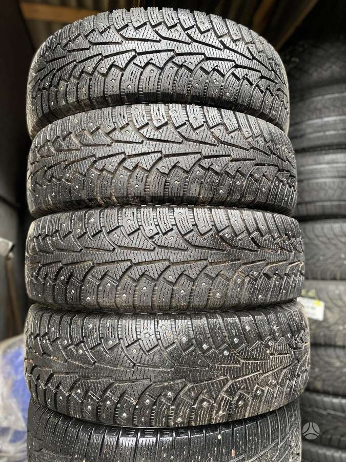 Nokian, зимние 235/75 R16