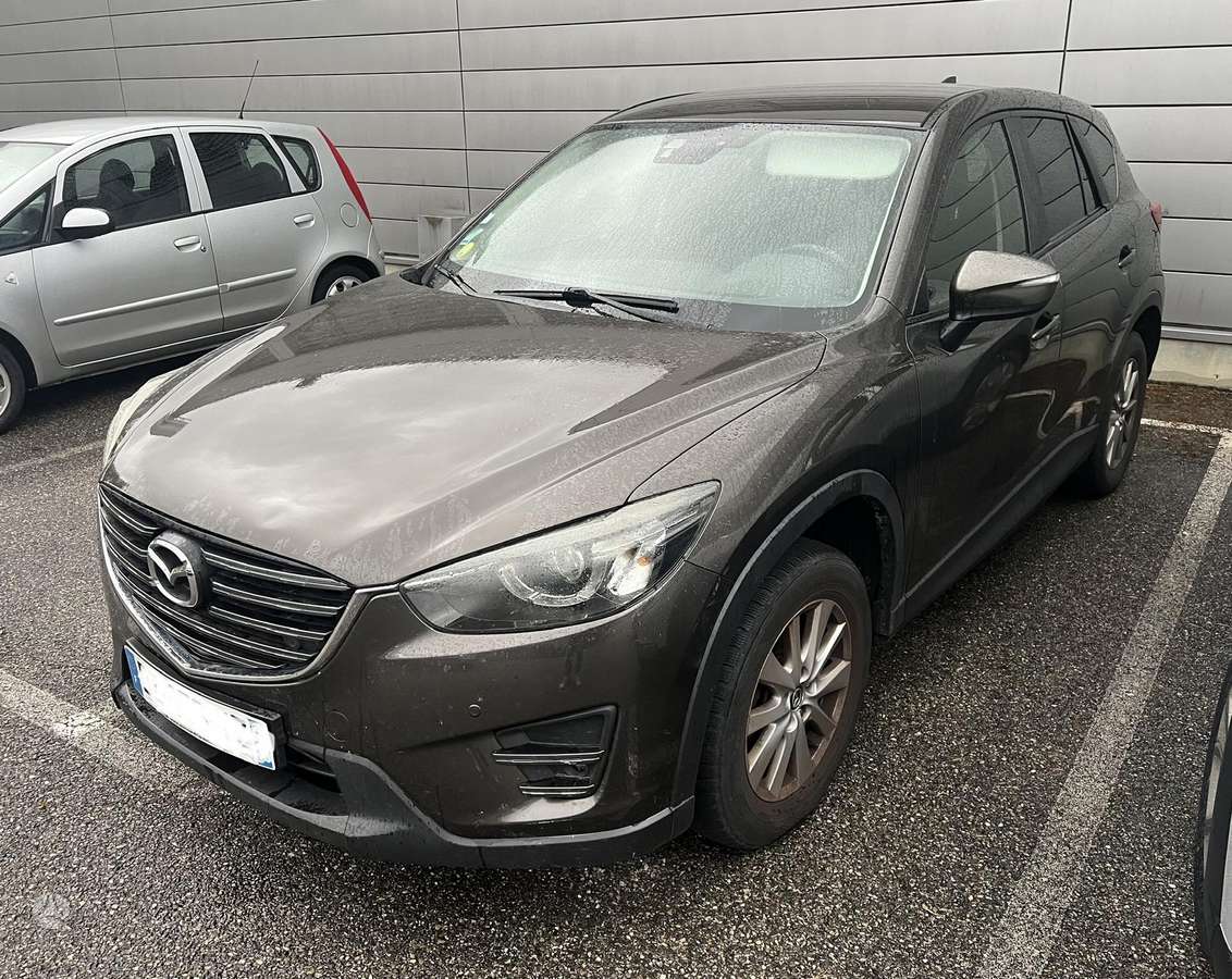 Mazda CX-5, 2.2 l., off-road / crossover