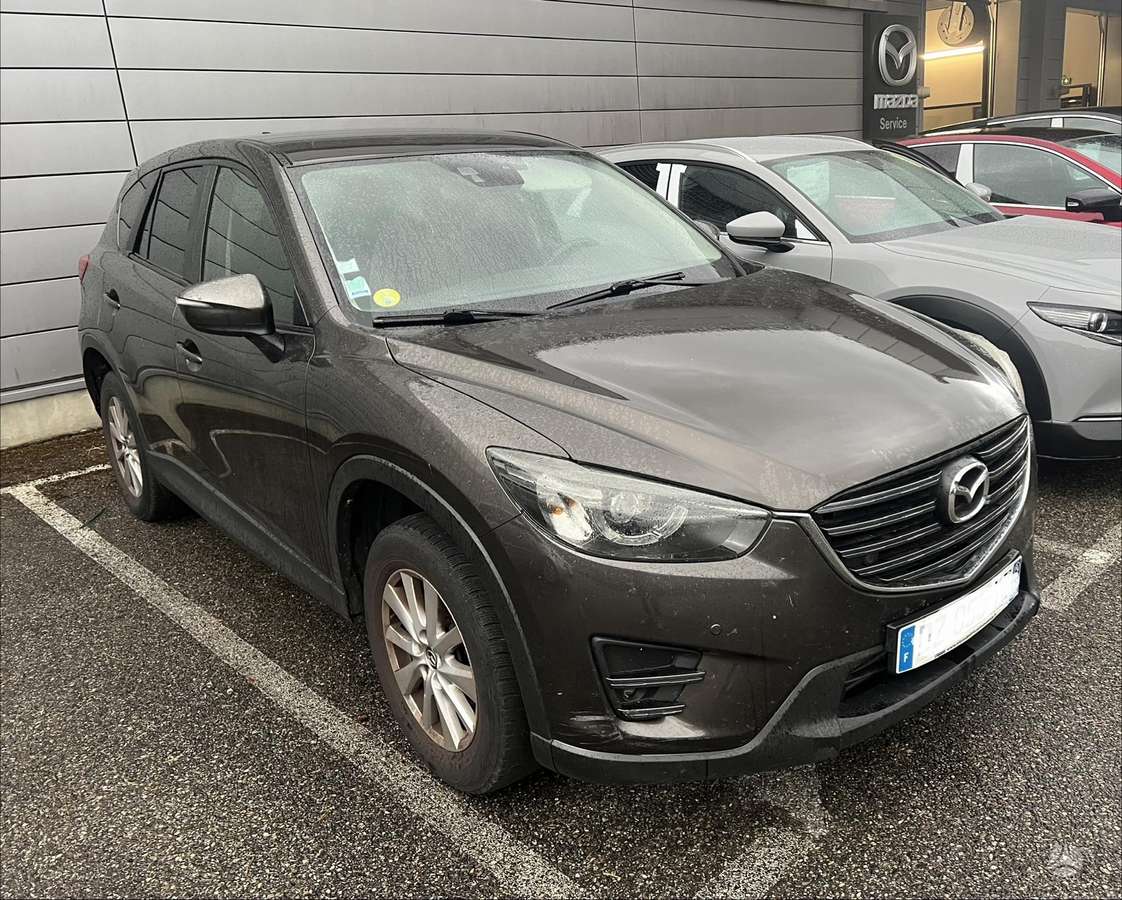 Mazda CX-5, 2.2 l., off-road / crossover