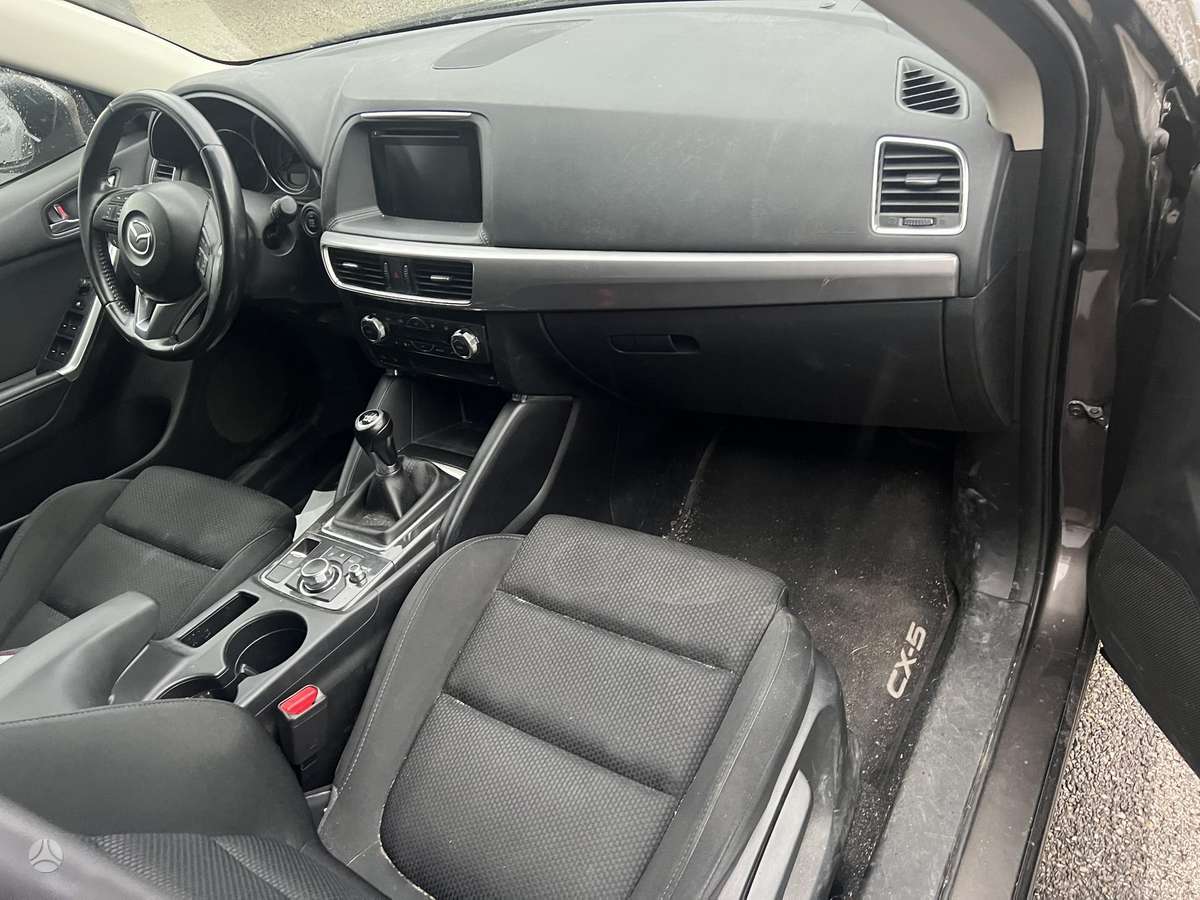 Mazda CX-5, 2.2 l., off-road / crossover