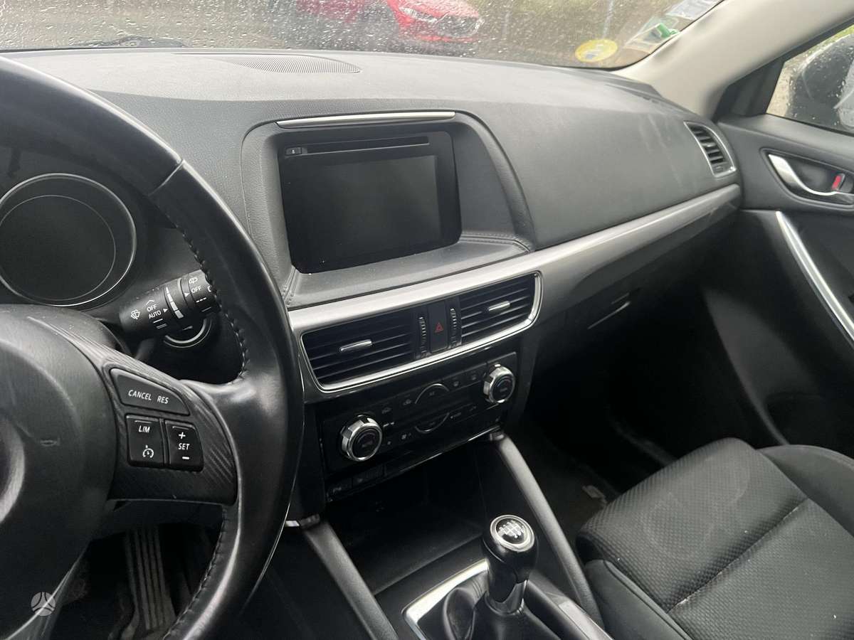 Mazda CX-5, 2.2 l., off-road / crossover