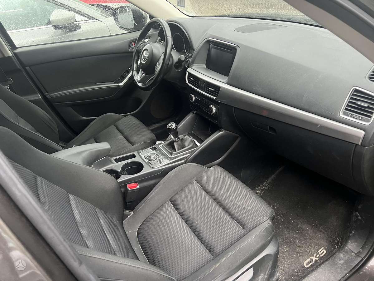 Mazda CX-5, 2.2 l., off-road / crossover