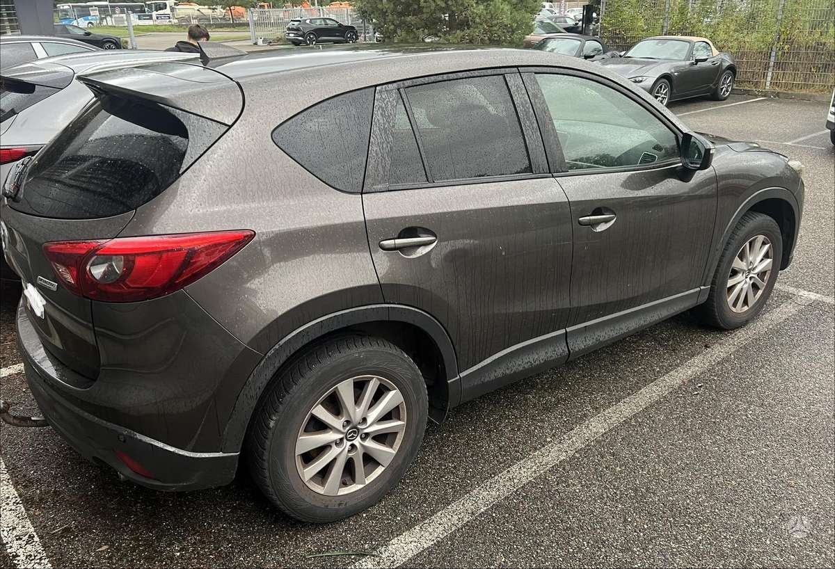 Mazda CX-5, 2.2 l., off-road / crossover