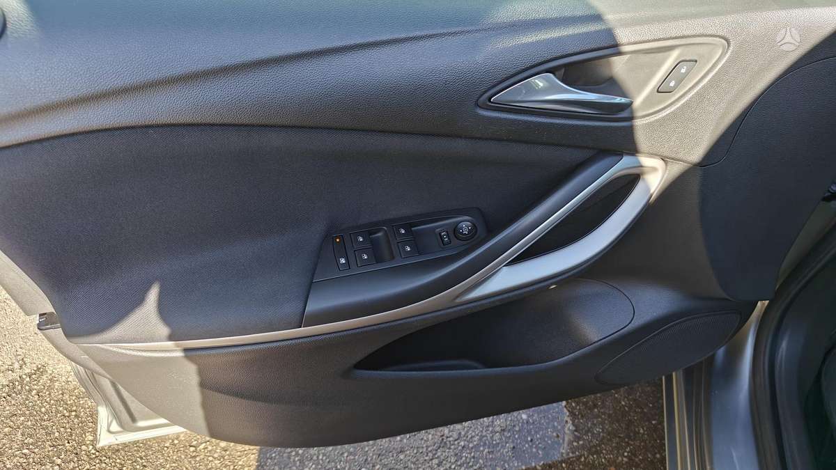 Opel Astra, 1.2 l., Универсал