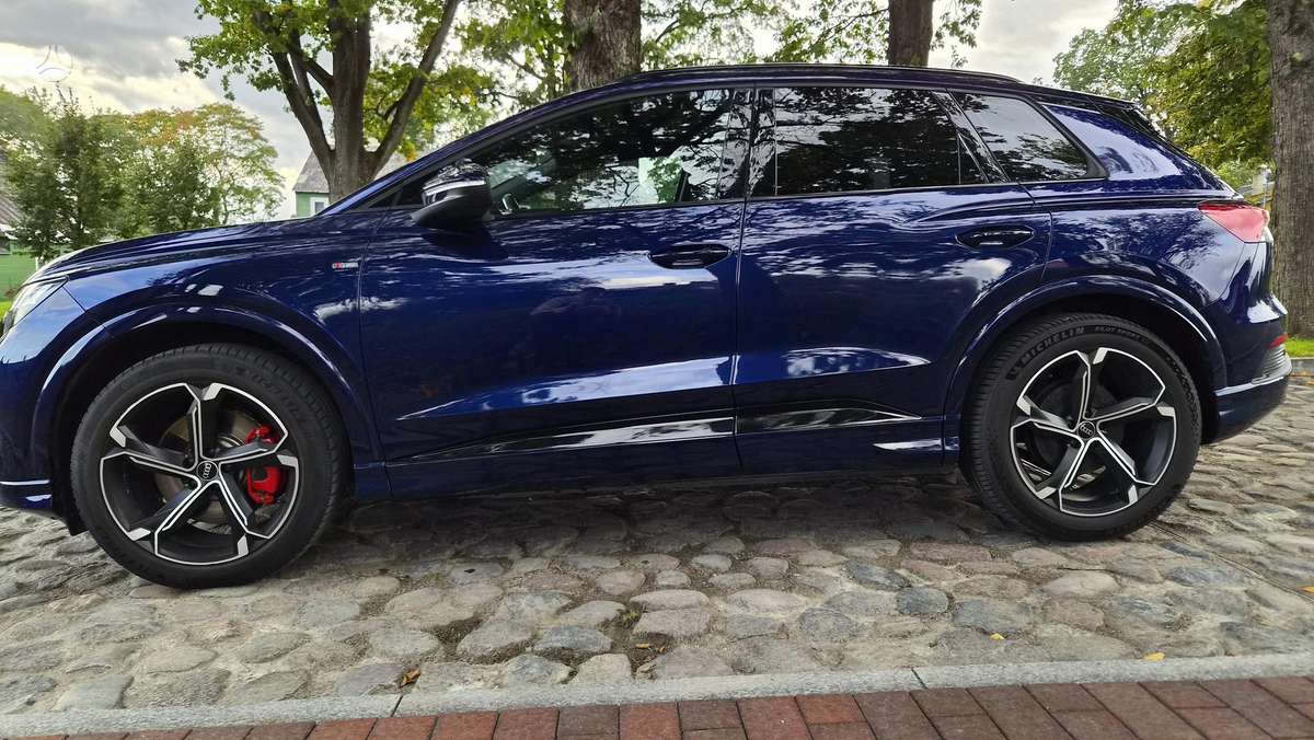 Audi Q4 e-tron, 82 kWh, off-road / crossover