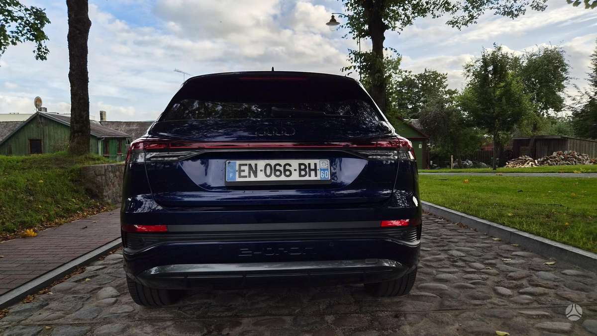 Audi Q4 e-tron, 82 kWh, off-road / crossover