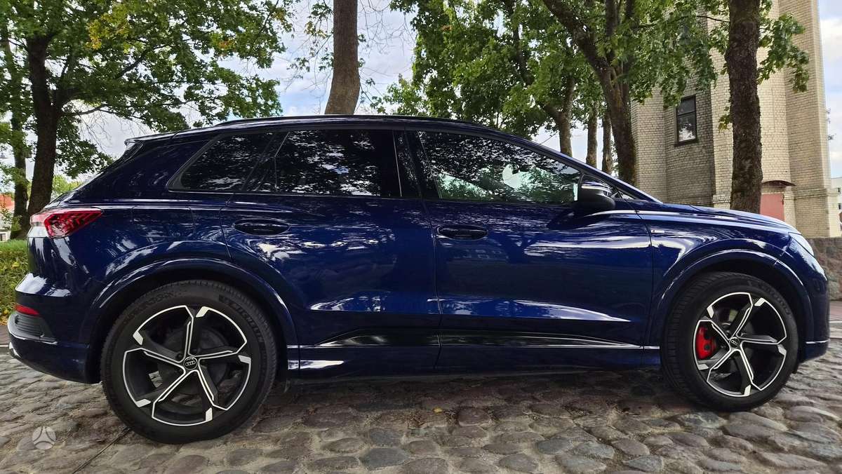 Audi Q4 e-tron, 82 kWh, off-road / crossover