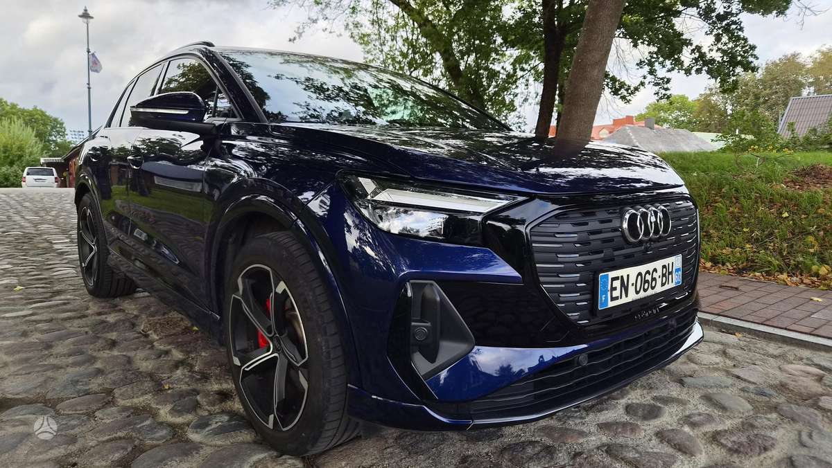 Audi Q4 e-tron, 82 kWh, off-road / crossover