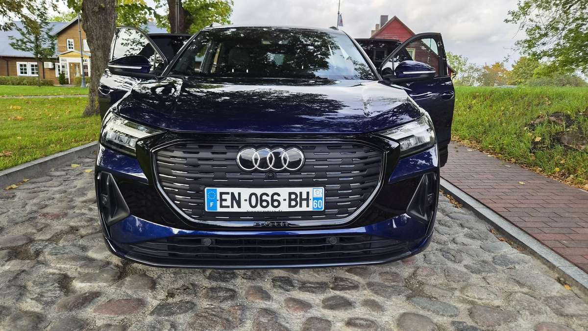 Audi Q4 e-tron, 82 kWh, off-road / crossover