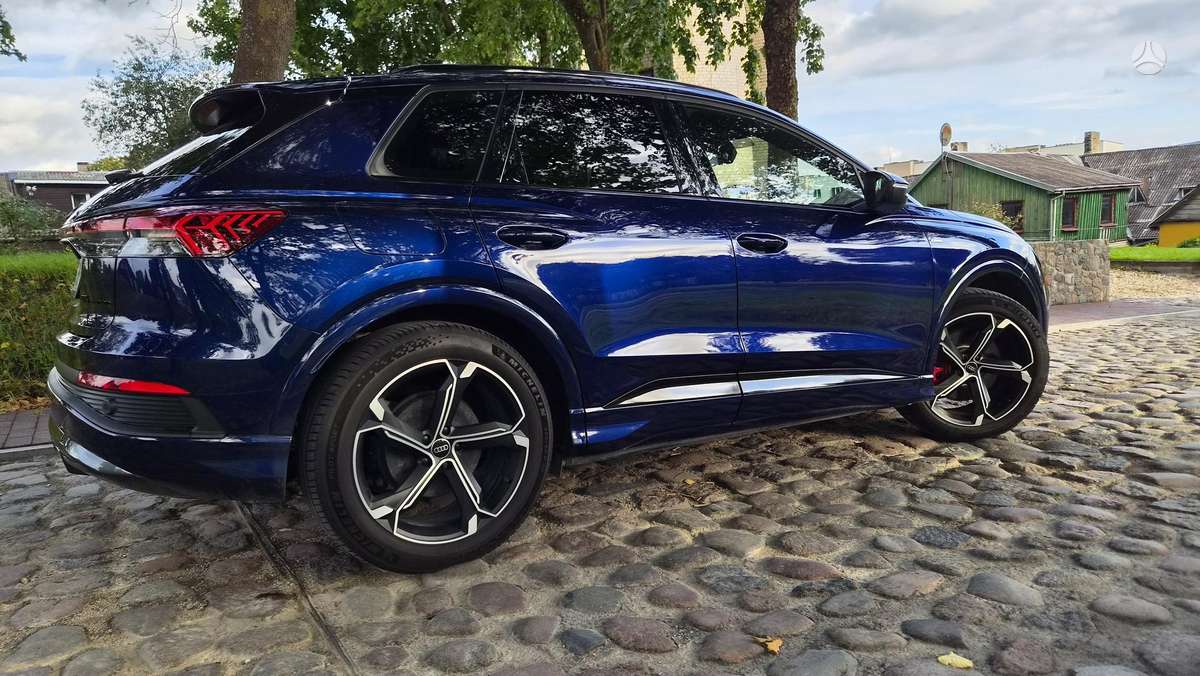 Audi Q4 e-tron, 82 kWh, off-road / crossover