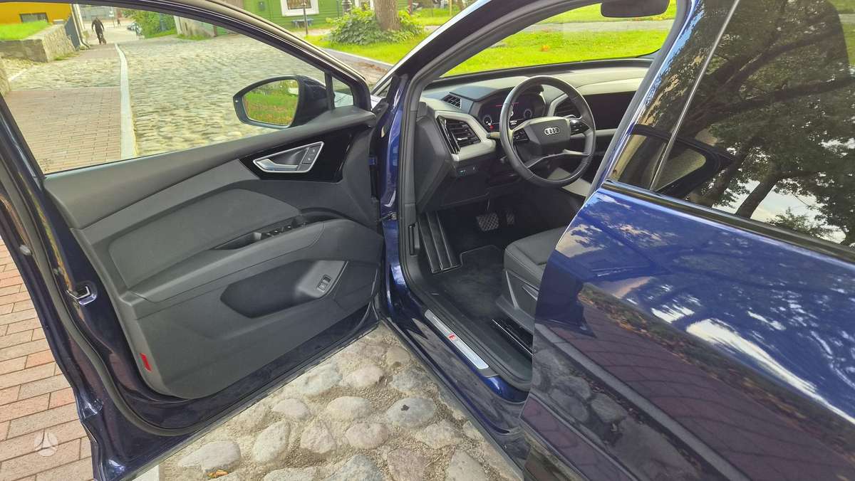 Audi Q4 e-tron, 82 kWh, off-road / crossover