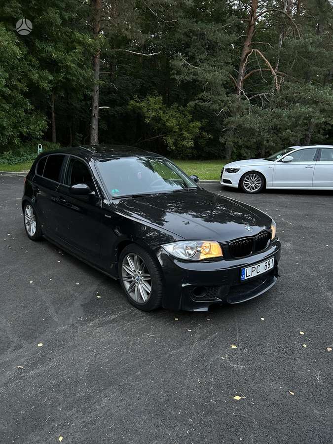BMW 118, 2.0 l., hatchback