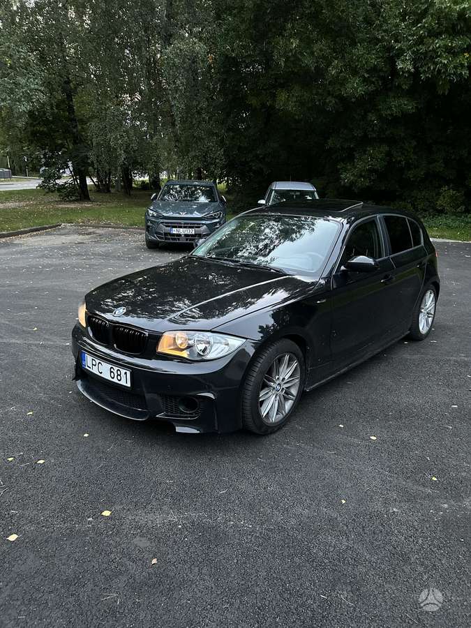 BMW 118, 2.0 l., hatchback