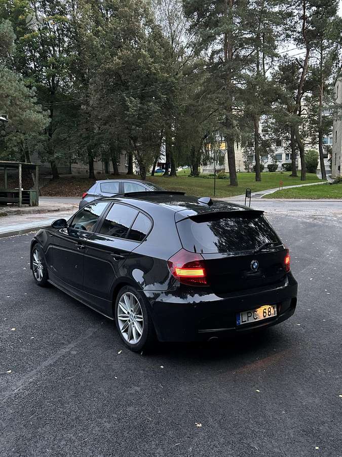 BMW 118, 2.0 l., hatchback