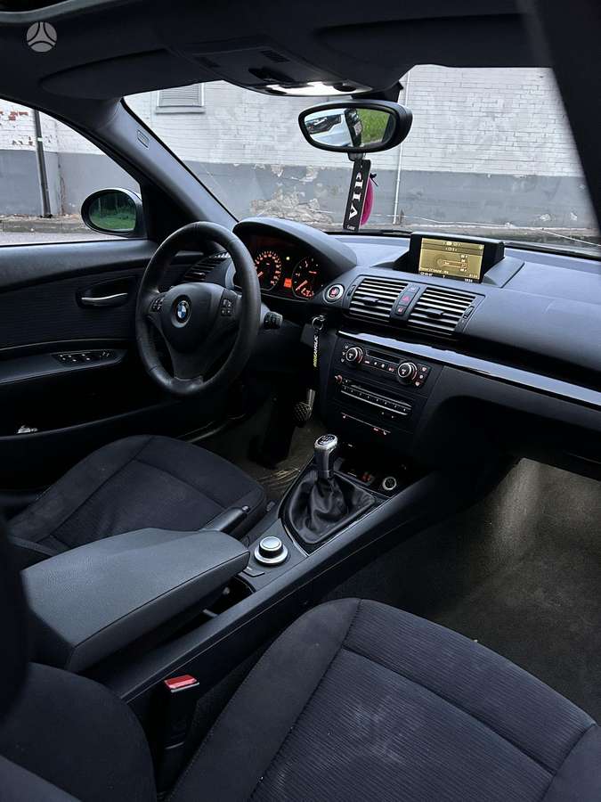BMW 118, 2.0 l., hatchback