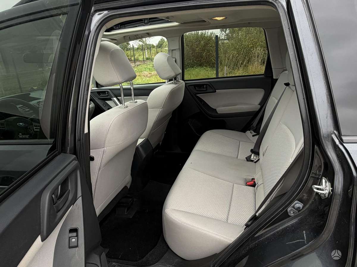 Subaru Forester, 2.5 l., off-road / crossover