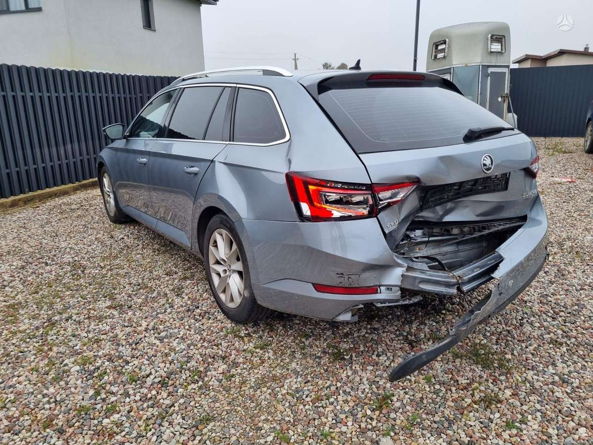 Skoda Superb, 2.0 l., Универсал