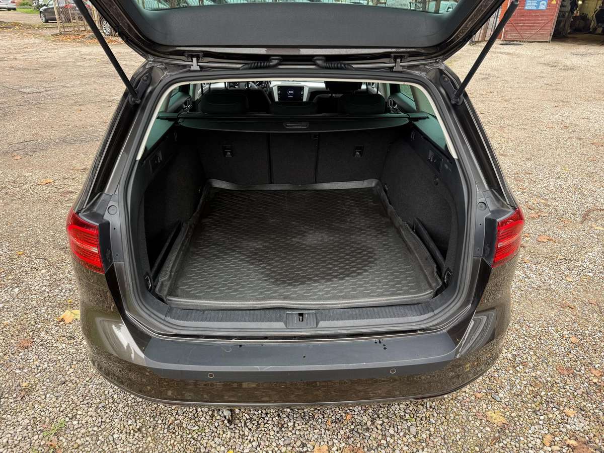 Volkswagen Passat, 2.0 l., Универсал