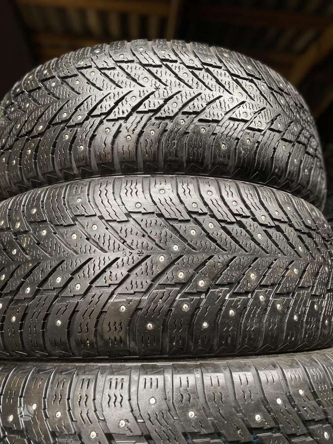 Nokian, žieminės 235/55 R19